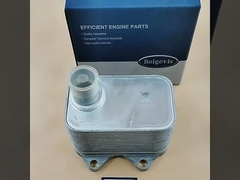 06J117021D Parti del sistema di raffreddamento Auto Oil Cooler Engine Oil Cooler Per EA888 Magotan